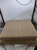 2 threshold seat cushions