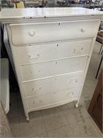 5 Drawer Dresser 32 x 49 x 18 inches