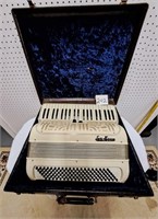 lacosta accordion