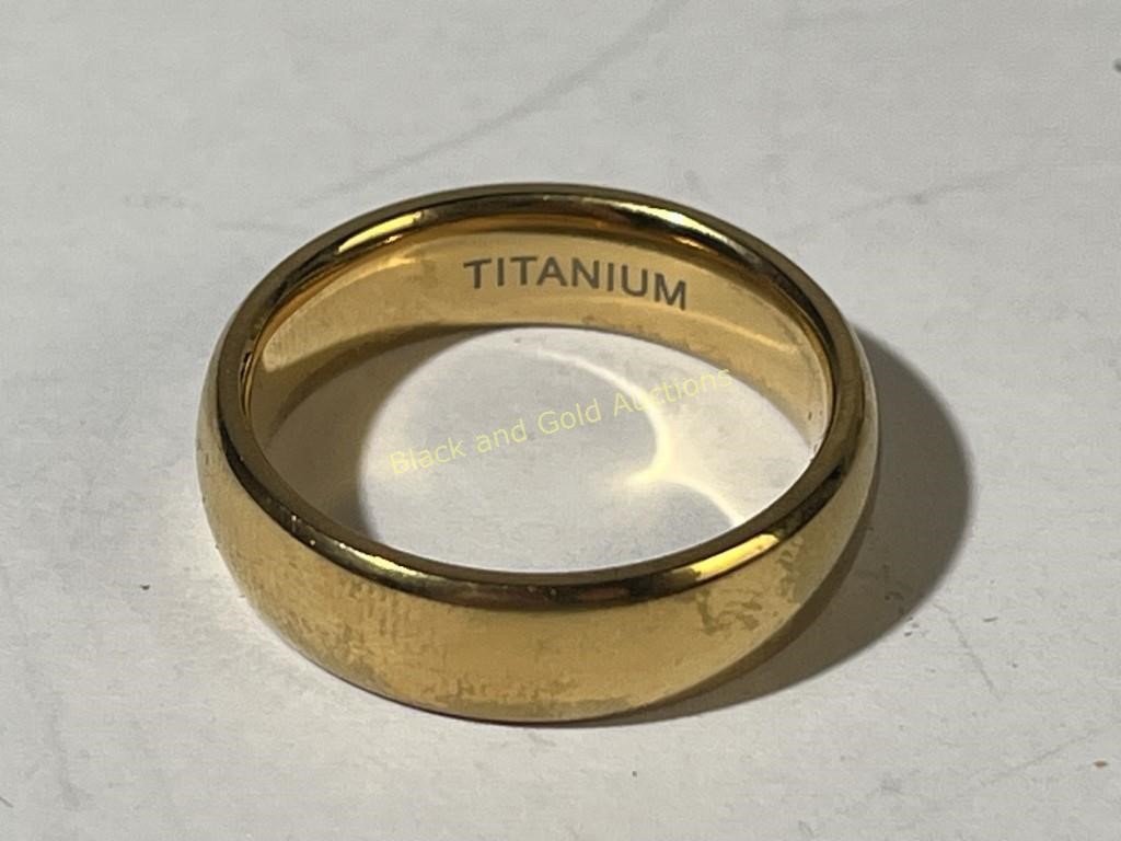 Men’s Titanium Gold Wash Wedding Band Sz 9