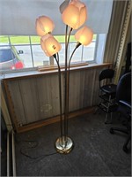 Floor lamp