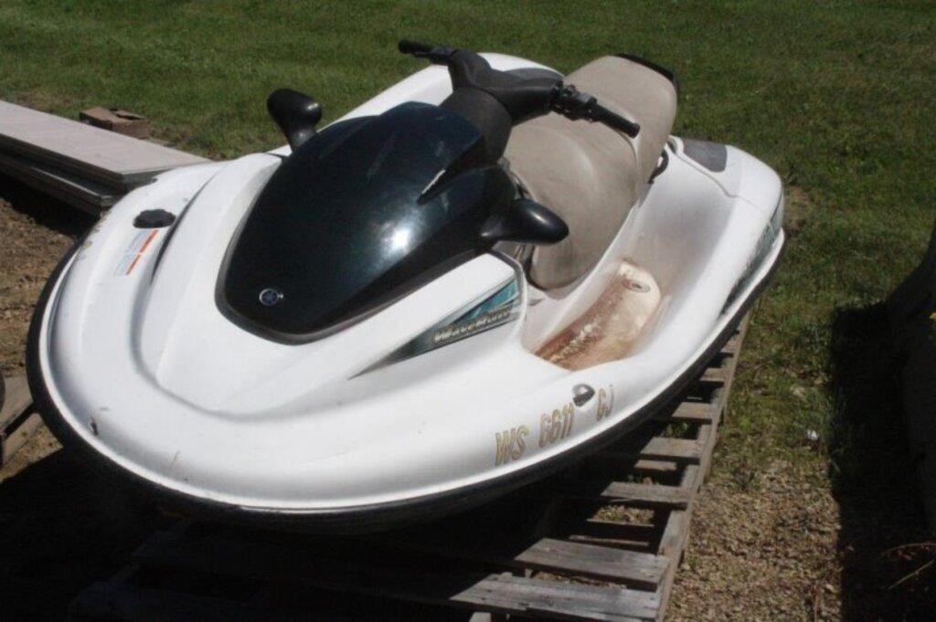 2002 Wave Runner SUV Jet Ski