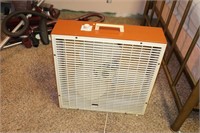 Vintage 3-Speed Metal Box Fan in Working Condition