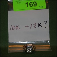 GOLD RING (TESTED 10K - 12K) 9.73 G (NOT SURE OF >