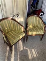 2 Sitting Chairs