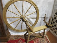 .ANTIQUE SPINNING WHEEL, ORNAMENT FOOT PEDAL