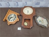 3 Wall hanging clocks