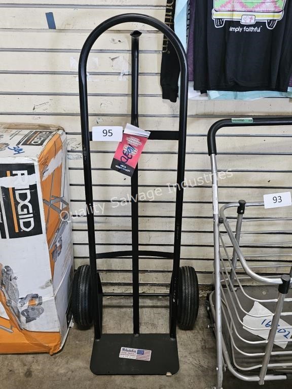 milwaukee heavy duty hand truck