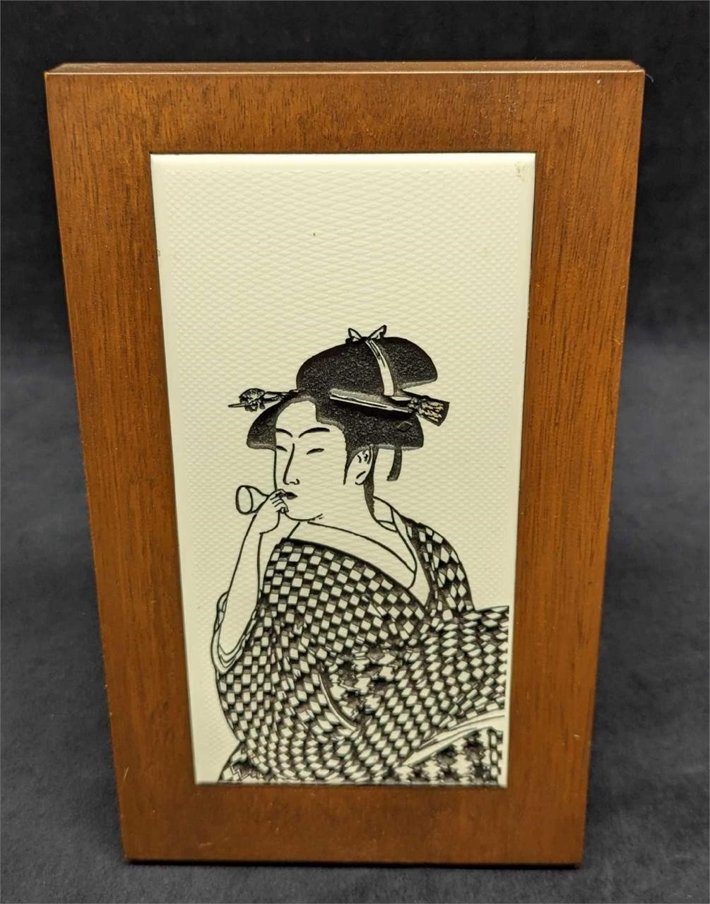 Wood & Textured Tile Woman Blowing Vidro