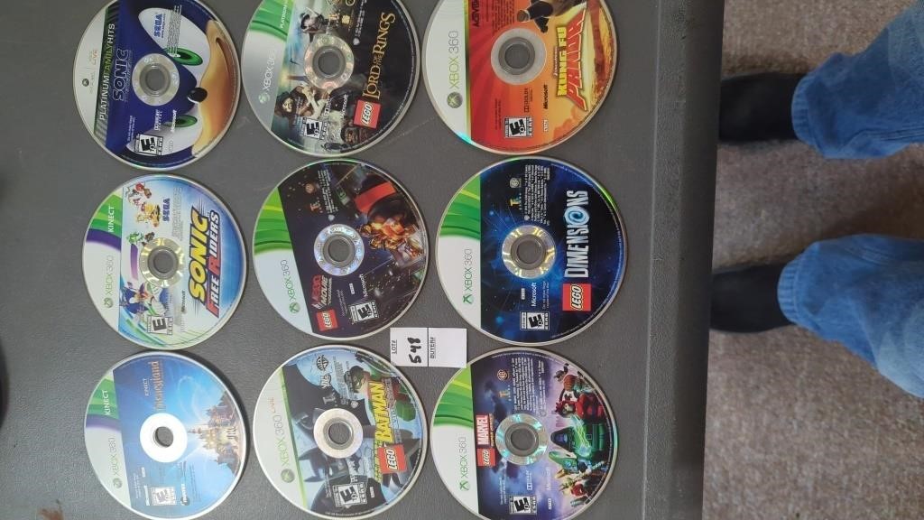 Assorted Xbox discs