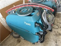 TENNANT T500E WALK BEHIND FLOOR SCRUBBER - 24V