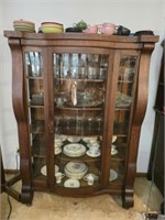 Beautiful Antique Mission Tiger Oak Cabinet