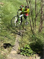 Super Cute Frogs on Bicycle Landscaping