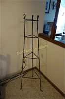 WIRE SHELF LARGE WROUGHT IRON CROCK/BOWL