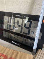 Traceable by Fisher brand digital clock with
