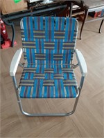 Folding outdoor lawn chair