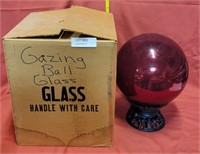 RED GLASS GAZING BALL W/STAND