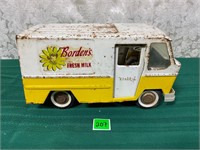 Vtg Buddy L Borden's Fresh Milk Delivery Van