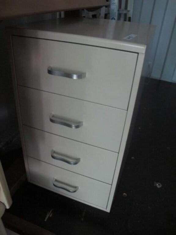 4 DRAWER METAL CABINET 28H 18D 15W