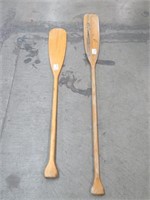 2 WOODEN PADDLES (DIFFERENT SIZES)