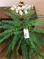 ANTIQUE FERN IN WICKER STAND; 6 PLACE MATTS