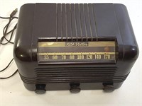 *RCA Victor Bakelite Tube Radio