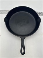 Griswold #11 717 cast iron skillet