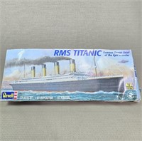 Vintage Revell RMS Titanic Model Kit
