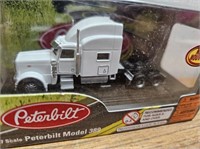 NEW PETERBILT 1:87 Scale Model 389 Tractor Truck
