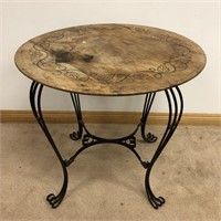 NICE GARDEN/ BISTRO TABLE