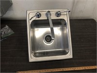 STAINLESS SINK