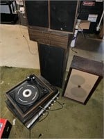 Speakers and record players