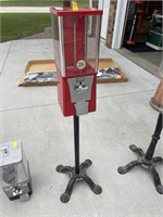 GUMBALL MACHINE WITH KEY AND STAND