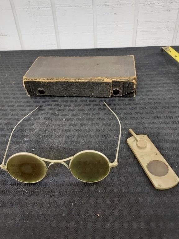 Antique AMERICAN OPTICAL yellow shooters glasses