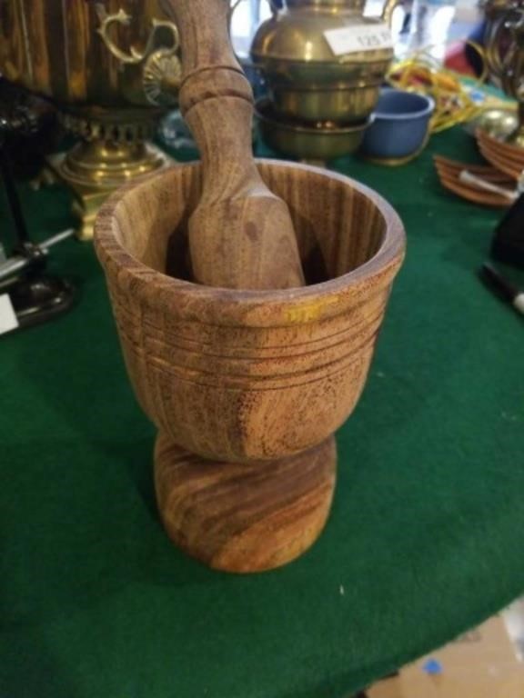 Wooden mortar and pestle heavy 7in tall