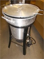Turkey Cooker w/Stand & Contents