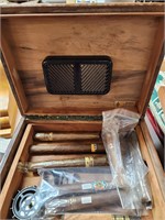 Solid Walnut Cigar Case W Hydrometer  W 7 Cigars