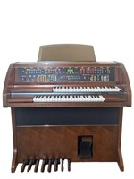 Lowrey Fiesta LC25 Organ