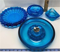 Blue glass lot - see pictures for chips