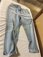 Universal Threads, size 6 jeans