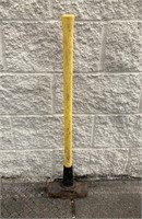 16 Pound Sledgehammer with Fiberglass Handle