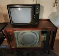 Vintage TVs, RCA Victor floor model