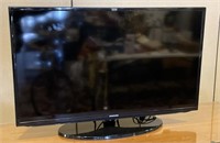 Samsung 40 In. UN40H5023 LED TV w/ Remote