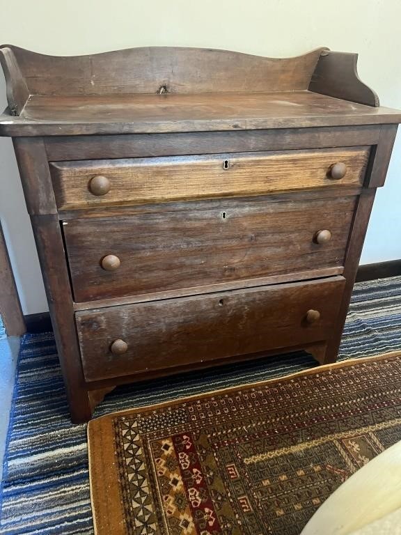 Vintage Wash Dresser