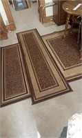 80X60 AREA RUG & 2 RUNNERS