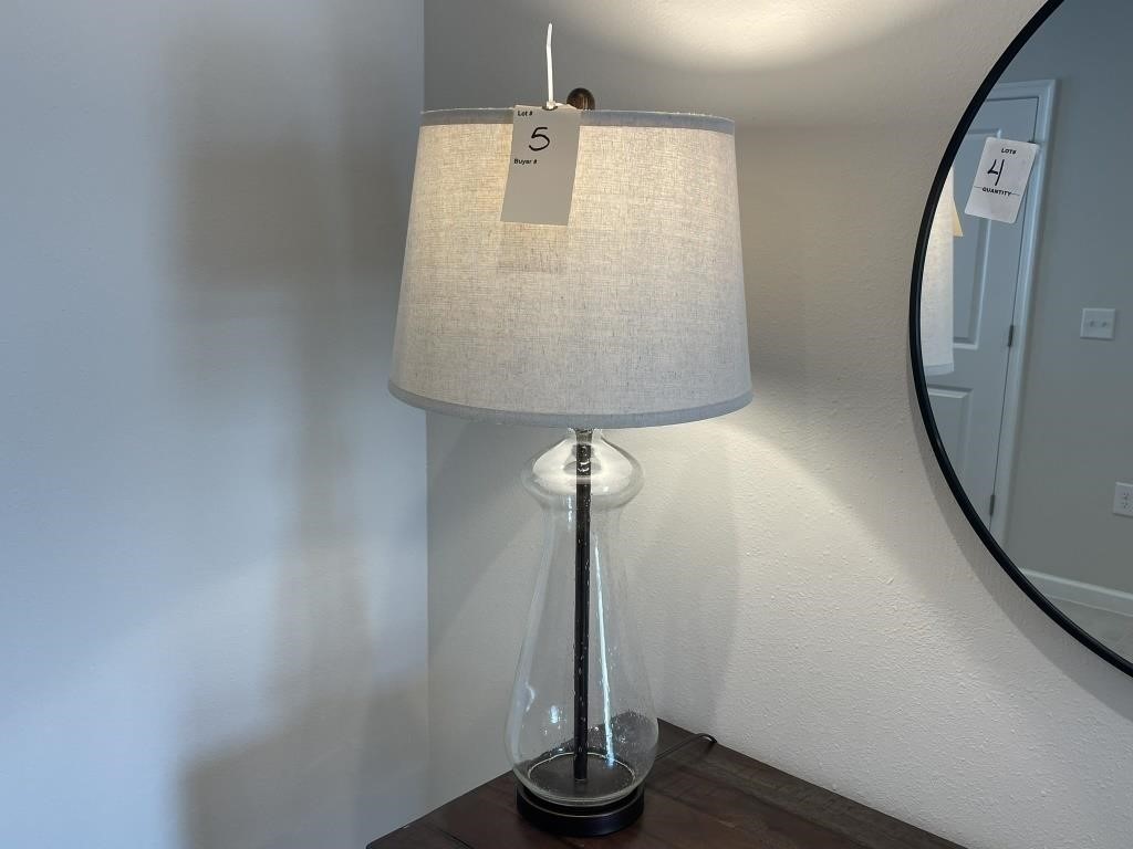 TABLE LAMP