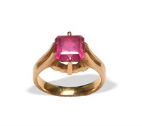 18K Gold and Synthetic Pink Sapphire Ring
