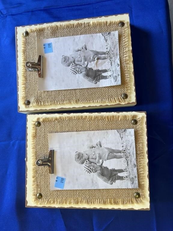 2 Photo Frames