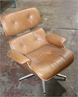 HERMAN MILLER EAMES STYLE LOUNGE CHAIR
