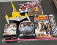 Great lot of Star Wars vintage items ship Pez +++